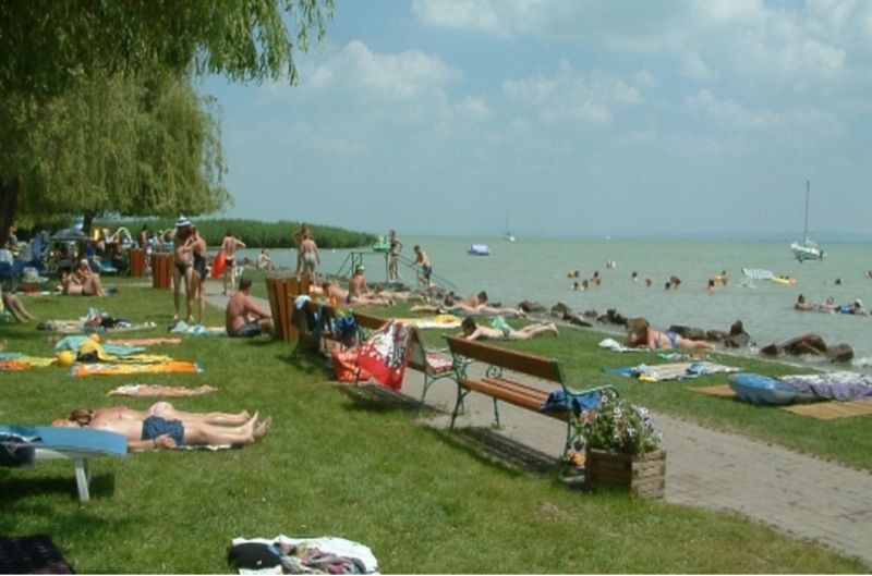 Pihenjen nálunk